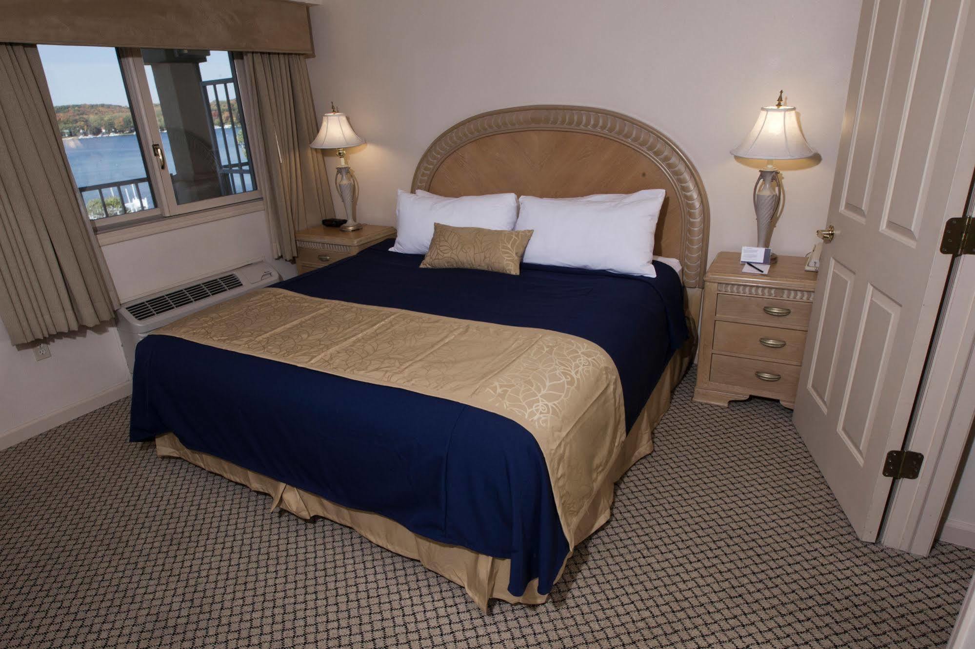 Bella Vista Suites Lake Geneva Exterior foto